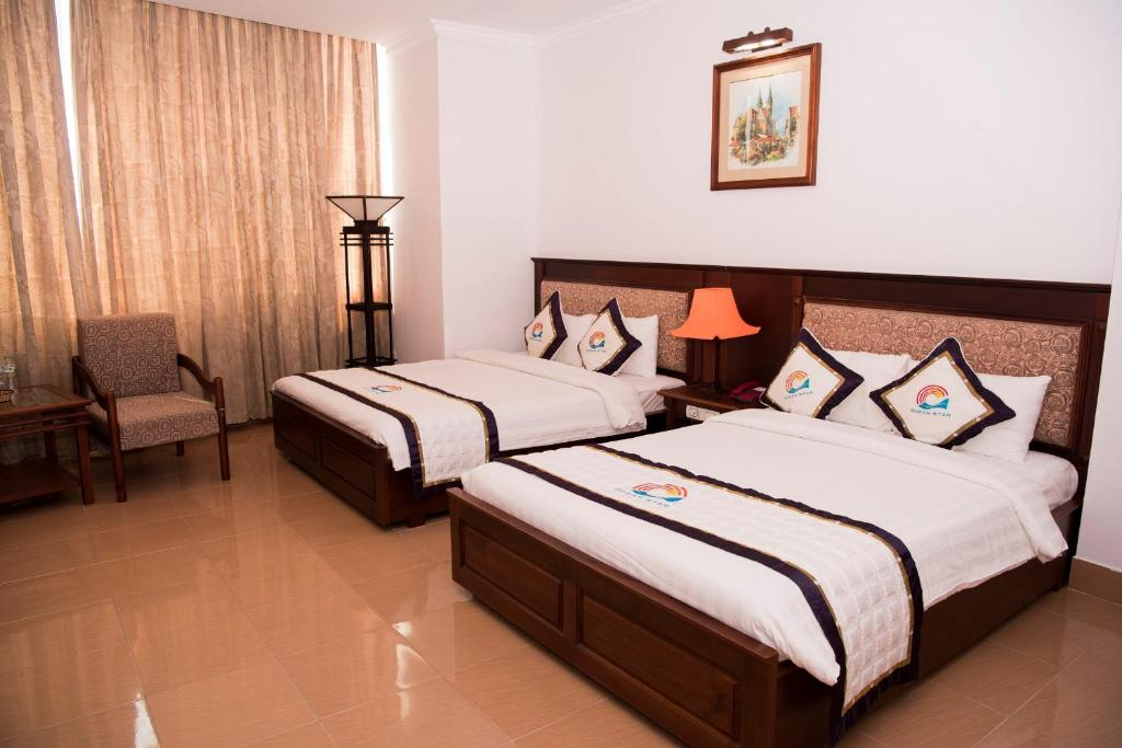 Phòng Deluxe Gia đình - Ocean Star Hotel