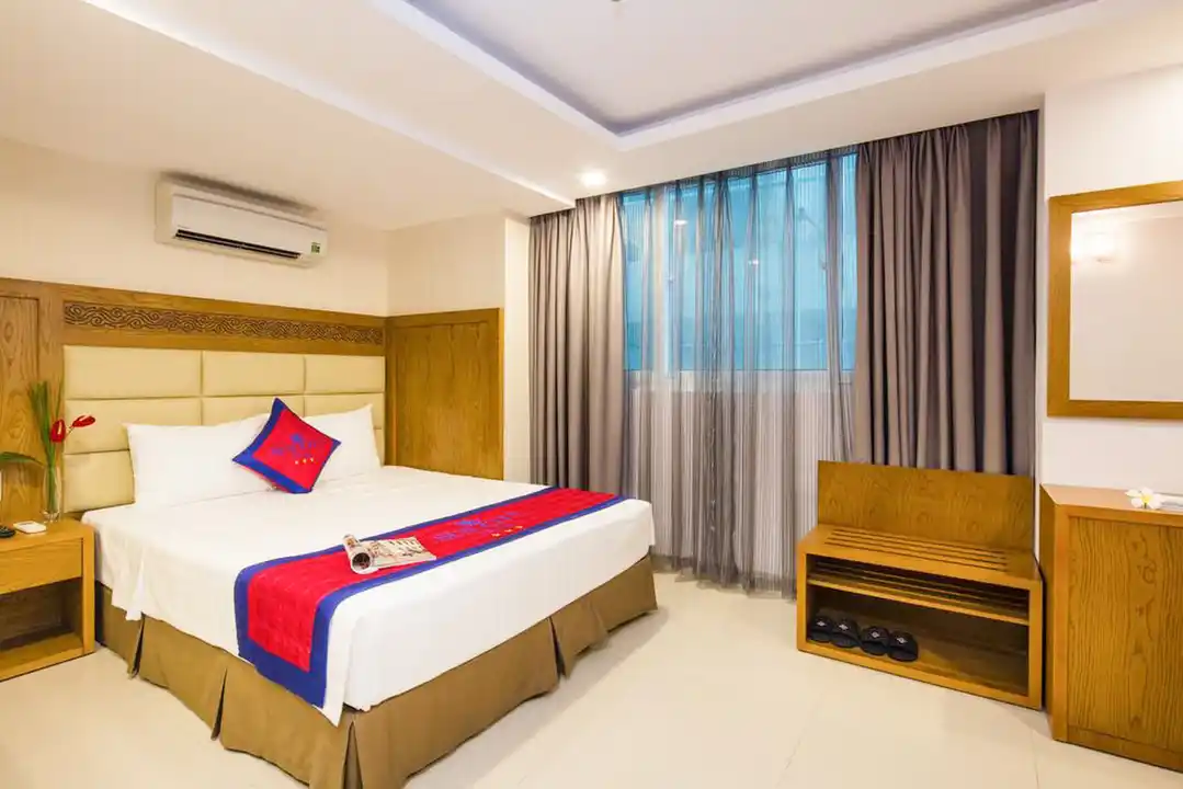 Superior Twin With Window - SUN CITY HOTEL