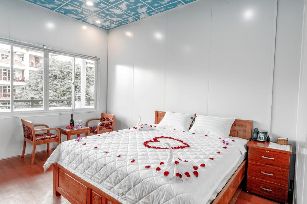 Phòng Superior Có Giường Cỡ King - Lê Huỳnh Hotel