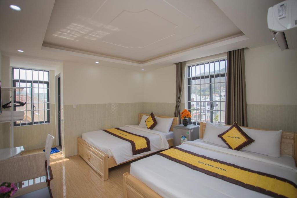 Phòng Deluxe 4 Người - Sun Lake Hotel