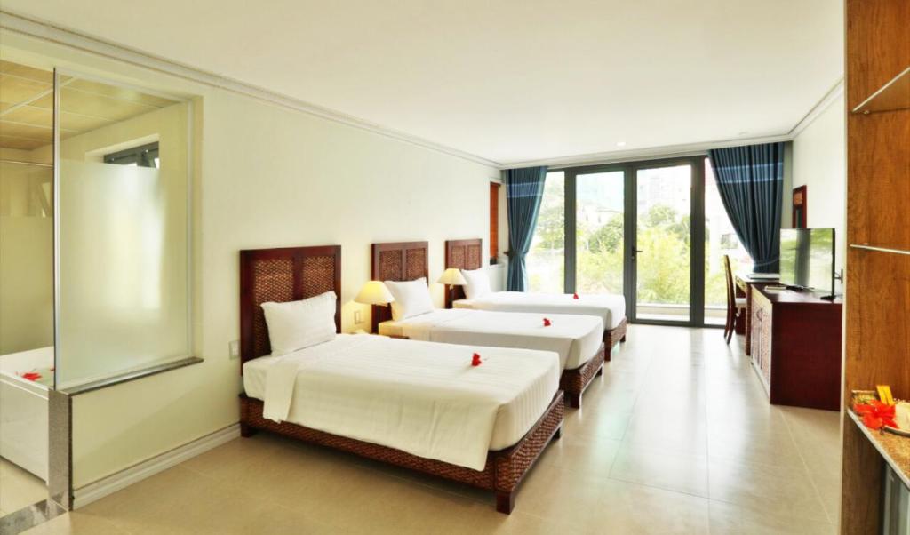Suite Gia đình Nhìn ra Vườn - Lotus Vung Tau Resort & Spa