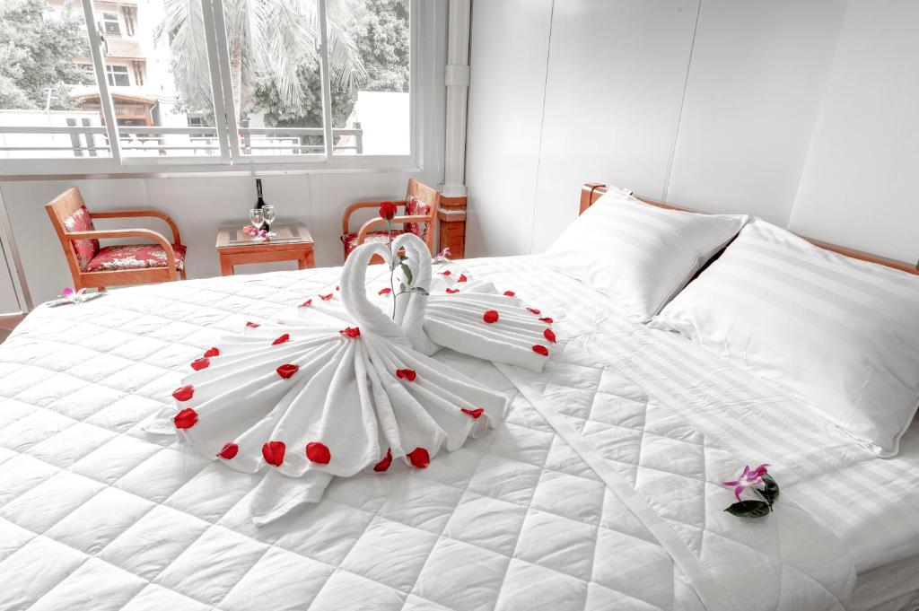 Phòng Gia Đình Giường Đôi - Lê Huỳnh Hotel