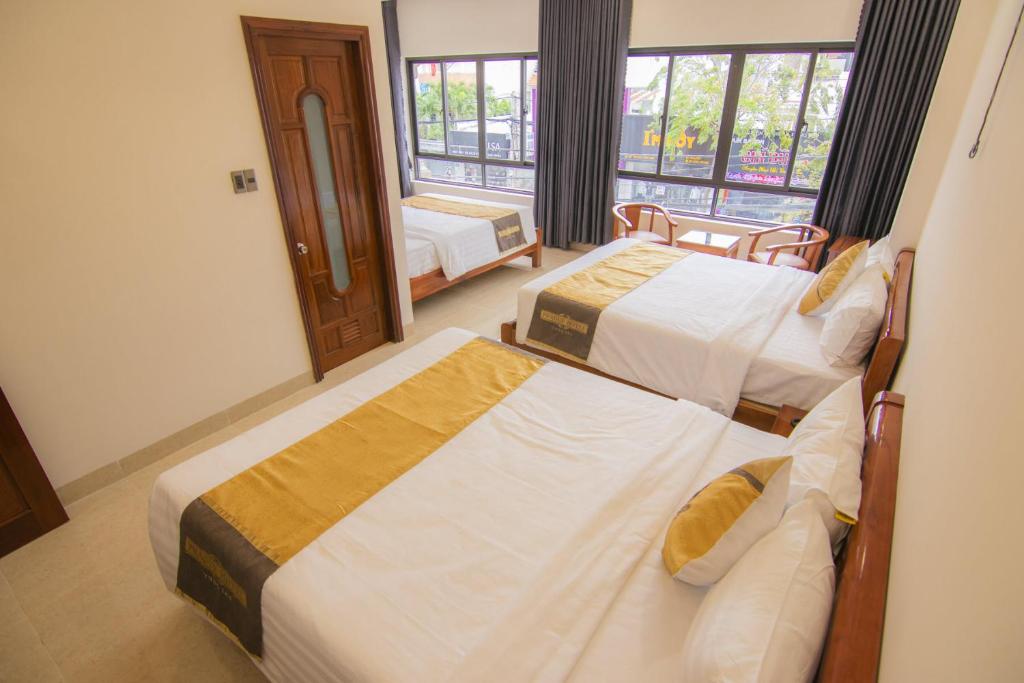 Phòng Deluxe Gia đình - Prague Hotel Vũng Tàu