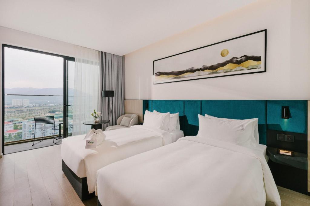 Phòng 2 Giường Đơn Nhìn Ra Núi - December Hotel Nha Trang