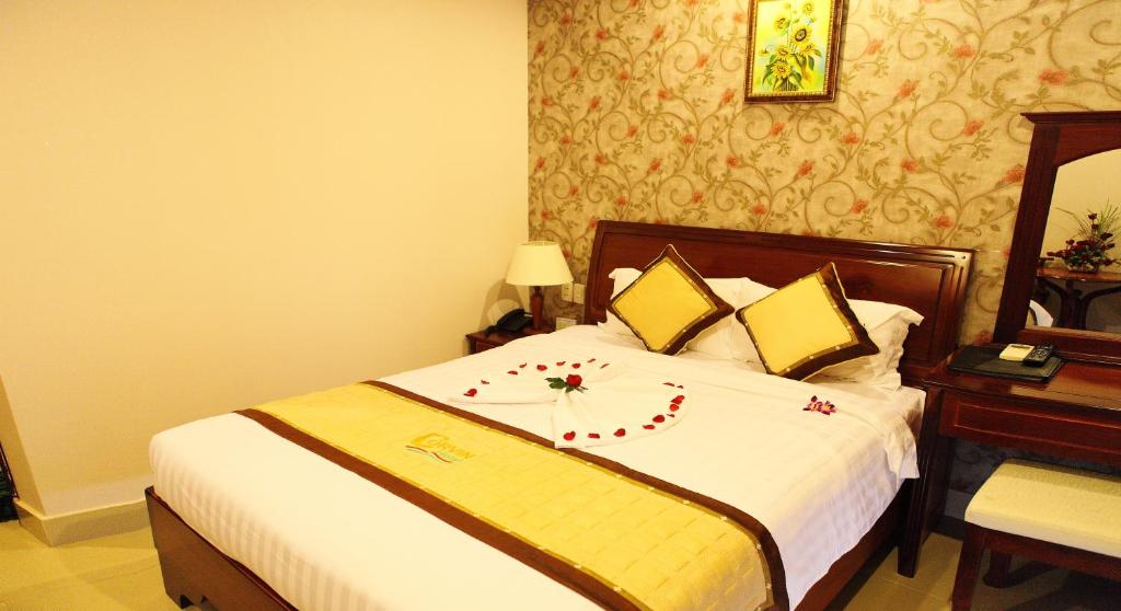 Phòng Superior Giường Đôi - Corvin Hotel