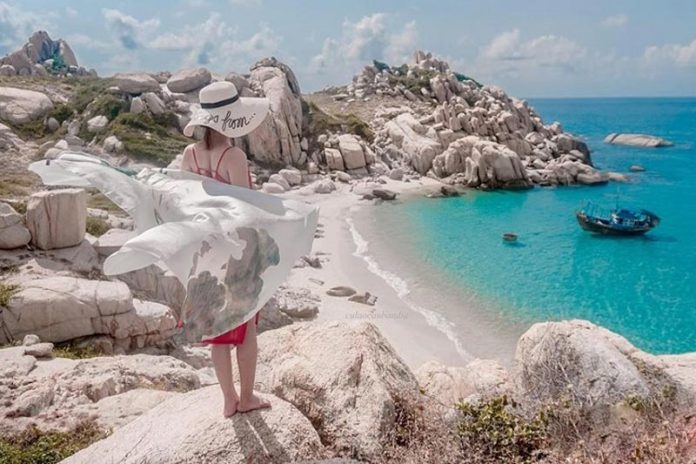 Tour Cù Lao Câu - Cánh Đồng Quạt Gió - Cung Đường Bàu Trắng Mũi Né Đi Về Trong Ngày