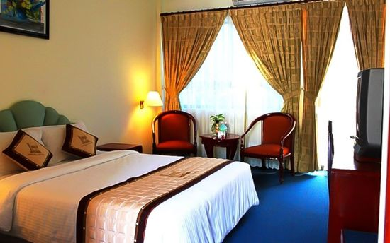 Phòng Hướng Biển - Royal Hotel