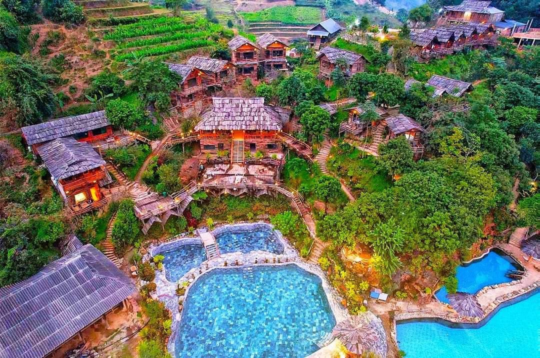 Suối khoáng nóng Trạm Tấu