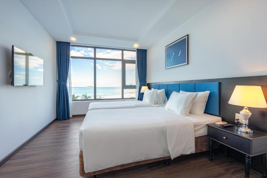 Phòng Deluxe Giường Đôi Với Ban Công và Tầm Nhìn Ra Biển - Paralia Hotel Nha Trang