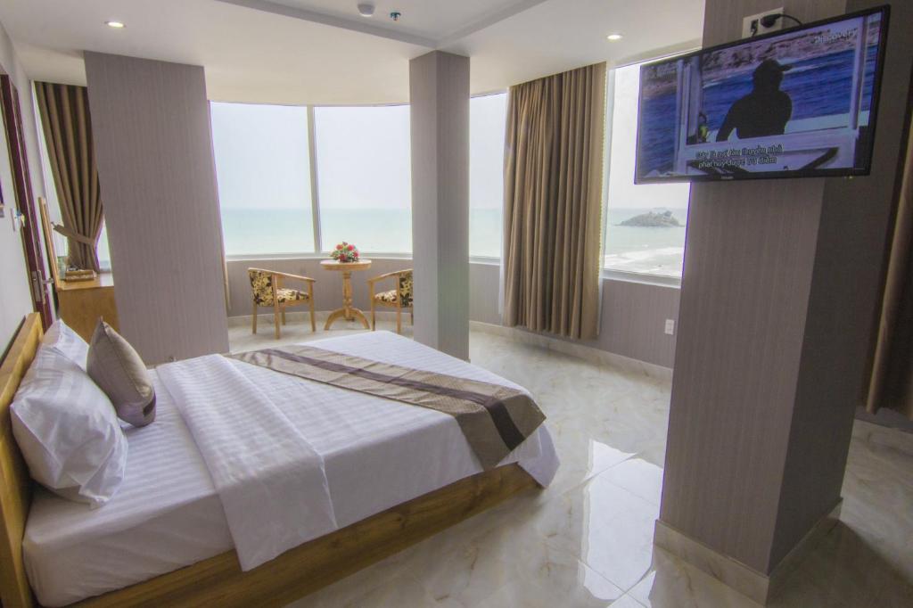 Phòng 4 Người Nhìn Ra Biển - Ngọc Hạnh Beach Hotel