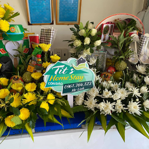 Mâm lễ cúng Cô Sáu và các Anh hùng Liệt sĩ