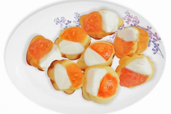 Bánh bông lan trứng muối phô mai