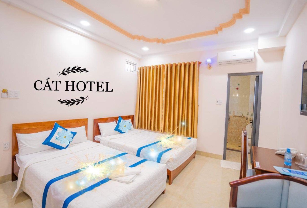 Phòng Đôi VIP 4 Người - Cát Hotel